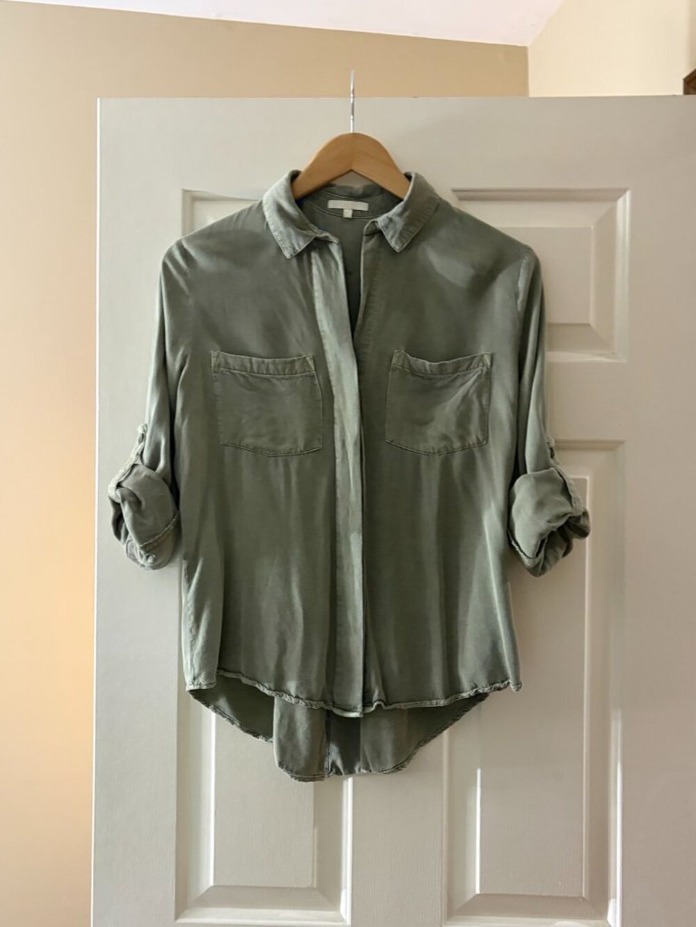 LaJu Giorgie Button Front Blouse – Size Small